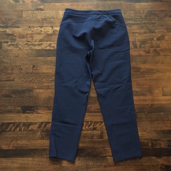 Lululemon “on the move” navy dress pants 8 - Picture 2 of 4